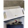 Image 6 : VINTAGE APPLE IPOD DOCK, KARAOKE PLAYER AND MIMO VUE HD PLAYER