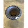 Image 2 : CAST PLANTER POT