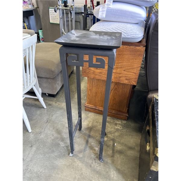METAL TALL PLANTSTAND