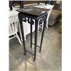 Image 2 : METAL TALL PLANTSTAND
