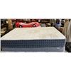 Image 1 : QUEENSIZE BED AND BOXSPRING