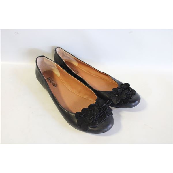 KENNETH COLE LEATHER SLIP ON SHOE- WOMEN'S 7M
