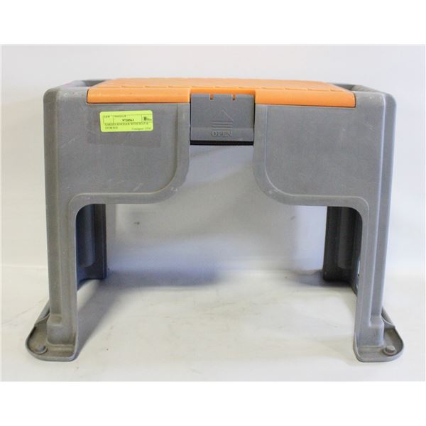 GARDEN KNEELER WITH SEAT & STORAGE