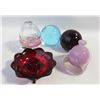 Image 1 : COLOR GLASS LOT: FENTON CANDLEHOLDER,