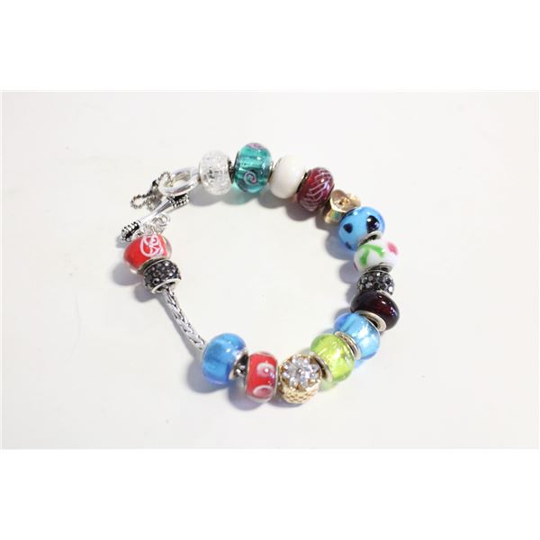 CHARM BRACELET GLASS BEADS
