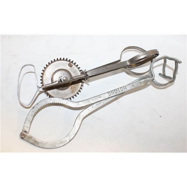 VINTAGE EGG MIXER (BINGO NO70) & HOTONG JAR