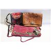 Image 1 : 3 LEATHER PURSES