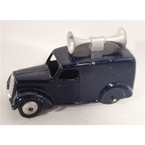 1940’S DINKY TOYS LOUDSPEAKER VAN NO. 34D