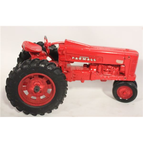ERTL A SPEC-CAST MCCORMICK FARMALL