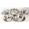 Image 1 : 7 STAINLESS STEEL MIXING BOWLS