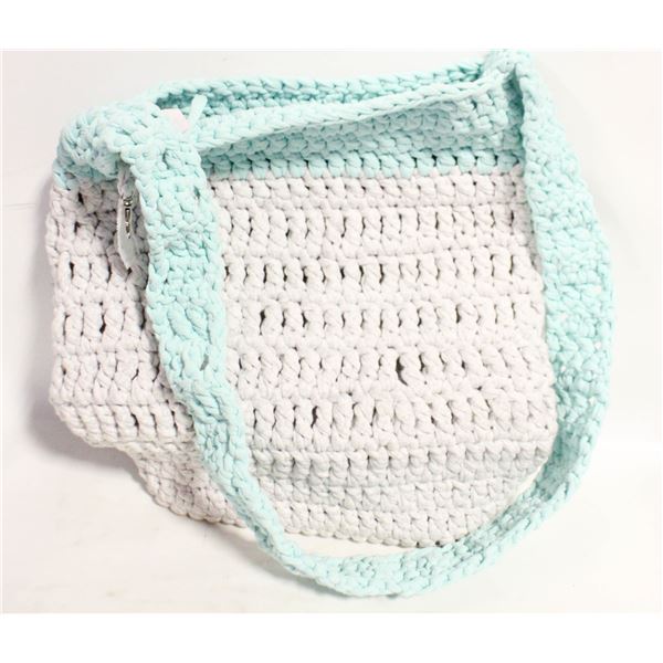 ROBUST TWO-TONE CROCHET SHOULDER BAG