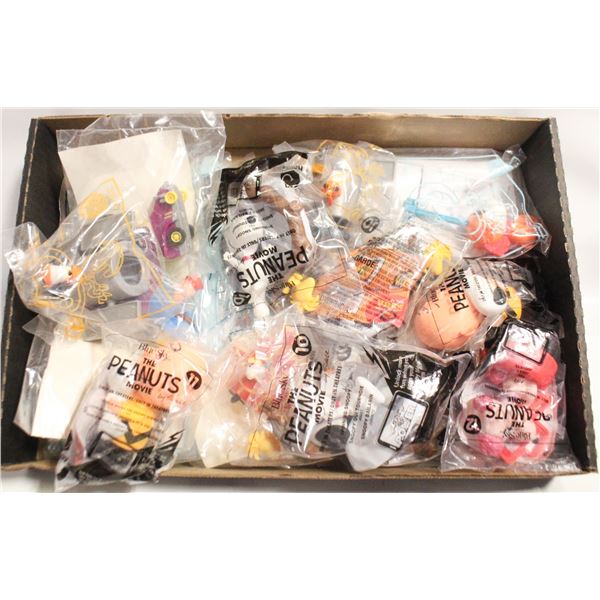 SEALED CHARLIE BROWN SNOOPY TOYS