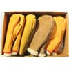 Image 1 : 4 PAIRS LINED GLOVES
