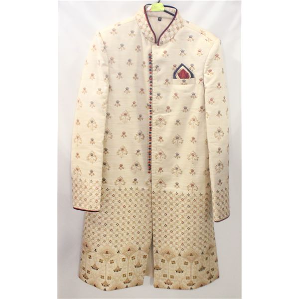 ESTATE MENS SIZE 34 TRADITIONAL WEAR