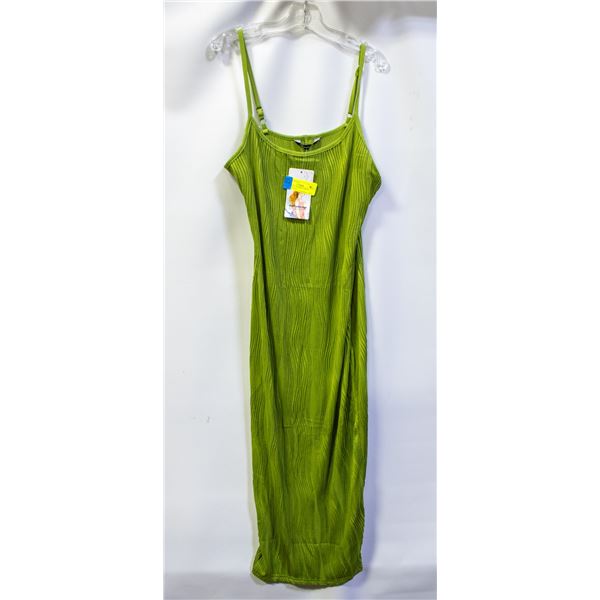 NEW SMALL WOMENS DRESS W/TAGS GREEN