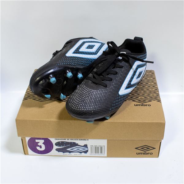 UMBRO KIDS AURORA SOCCER CLEANS BLACK & BLUE SZ 3