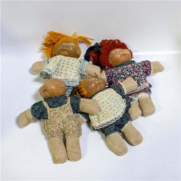 4 REALLY OLD CABBAGE PATCH BABIES