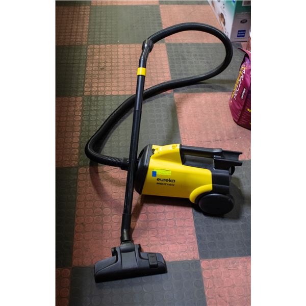 EUREKA MIGHTY MITE 3670G BAGGED CANISTER VACUUM
