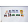 Image 2 : 10 ASSORTED BASEBALL AND FOOTBALL CARDS