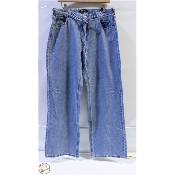 NEW BUFFALO WOMENS SZ 10 WIDE LEG BELTED JEANS