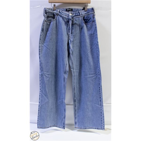 NEW BUFFALO WOMENS SZ 12 WIDE LEG BELTED JEANS