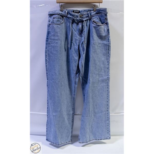 NEW BUFFALO WOMENS SZ 10 WIDE LEG BELTED JEANS