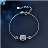 Image 2 : 1 CT GRA CERTIFIED ROUND BRILLIANT MOISSANITE