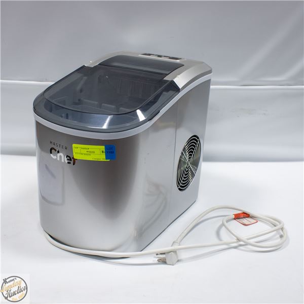 ICE CUBE MAKER