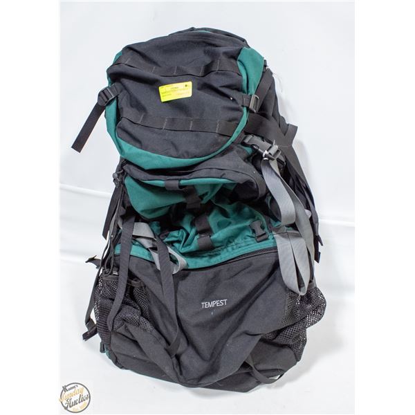 NORTH FACE TEMPEST WOMENS HIKING PACK