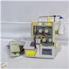 Image 1 : VINTAGE BABY LOCK BL4-438 SERGER MACHINE
