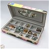 Image 1 : VINTAGE FLORAL JEWELRY BOX WITH VARIOUS