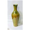 Image 1 : LARGE GREEN VASE