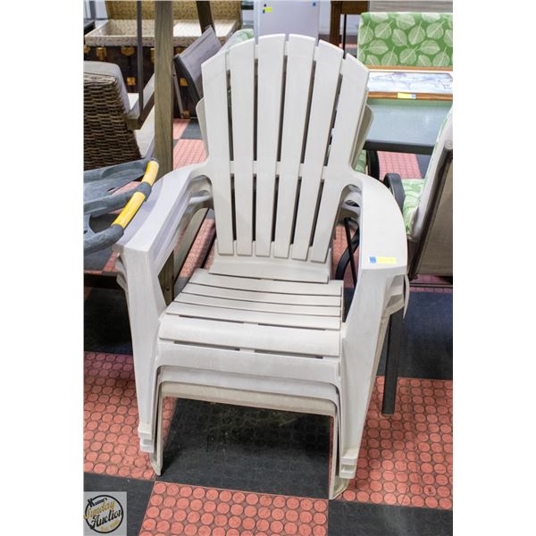 3 OUTDOOR LOUNGE CHAIRS