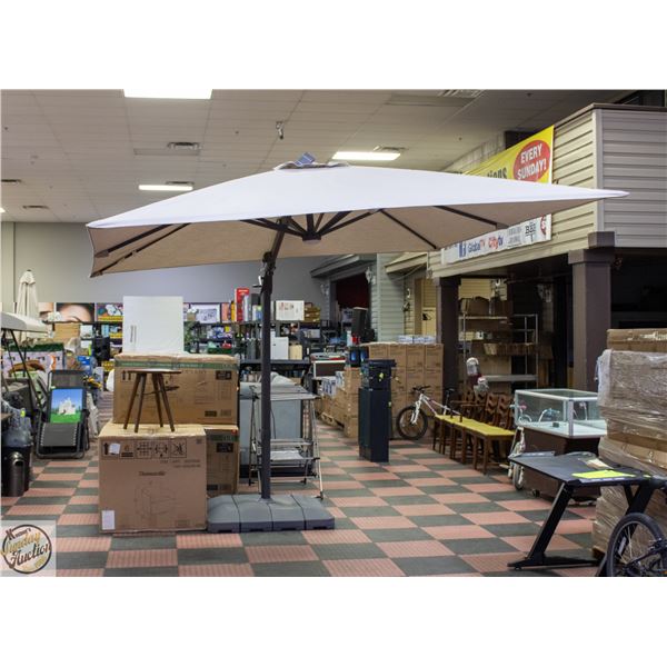 EXTRA LARGE LED SUNBRELLA WITH WEIGHTED BASE
