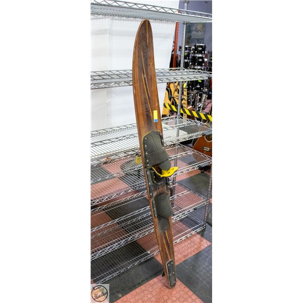 TAPERP WIDE TURN WATERSKI