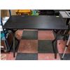 Image 1 : CARBON FIBER GAMING DESK WITH LIGHTS