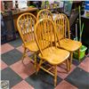 Image 1 : RICHI COLLECTION CANADA SOLID WOOD ARROWBACK