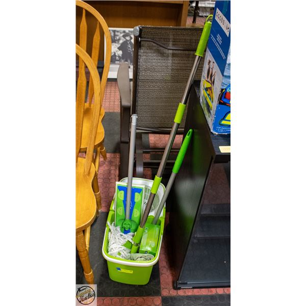 SPIN MOP WITH SWIFFER SWEEPER ASSORTED REFILLS