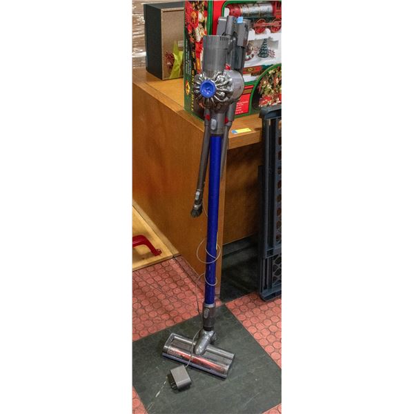 DYSON DC26 VAC