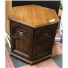 Image 1 : OCTAGONAL SIDE TABLE WITH INNER STORAGE H-21.5"