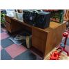 Image 1 : SOLID WOOD OFFICE DESK WITH 4 DRAWERS