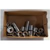 Image 1 : 15 LARGE SOCKETS
