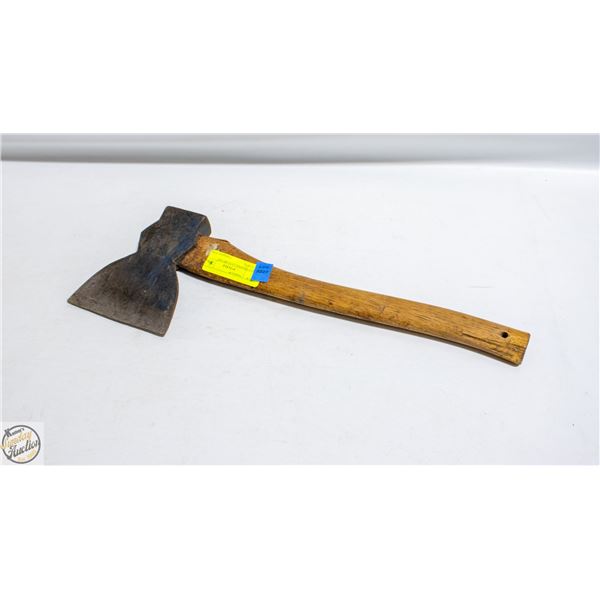 TRUE TEMPER LION BROAD HATCHET