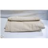 Image 1 : JUMBO PAINTING BLANKET