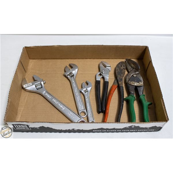 3PC CRESCENT WRENCH PLUS PLIERS AND SNIPS