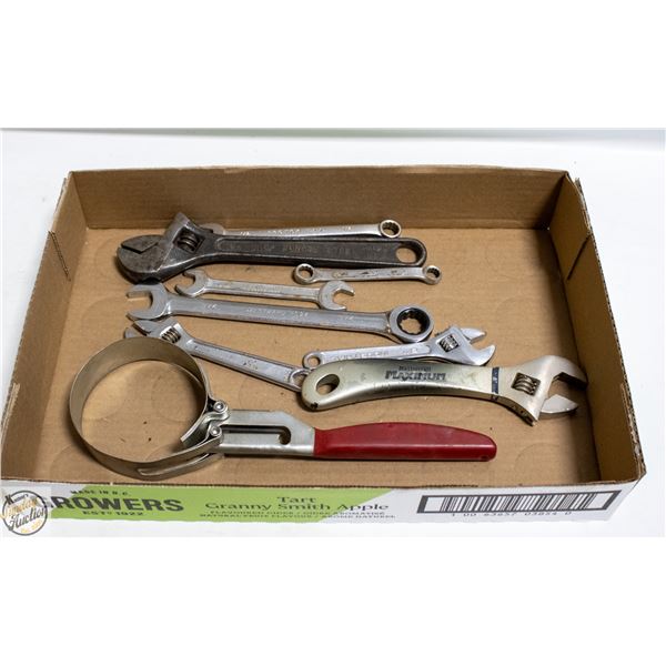 FLAT OF ADJUSTABLE AND OTHER WRENCHES