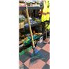 Image 1 : 3 METAL RAKES