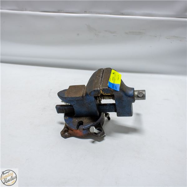SWIVEL BASE VICE