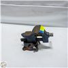 Image 1 : SWIVEL BASE VICE