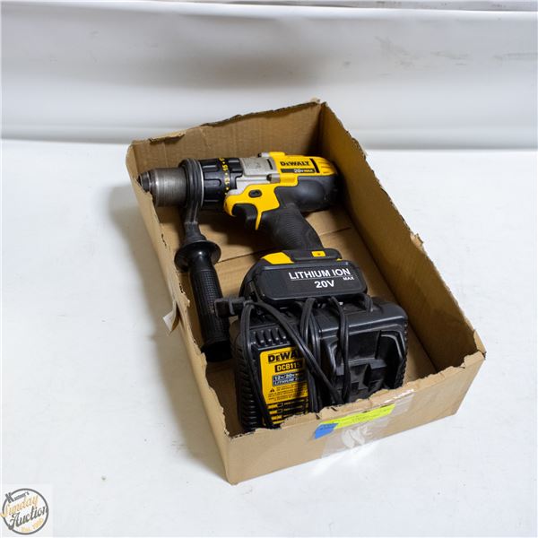 DEWALT 20V MAX HAMMER DRILL/DRIVER KIT